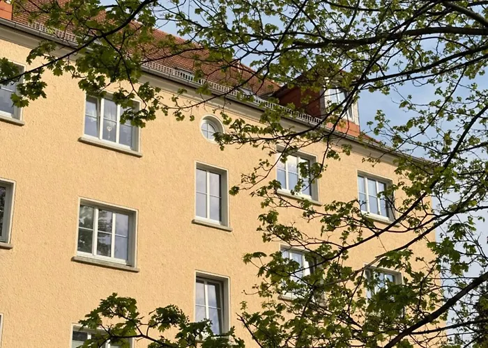 View - Wifi - Netflix - Airport Shuttle منزل للإقامة دريسدن