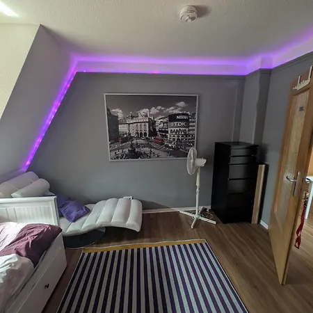 View - Wifi - Netflix - Airport Shuttle