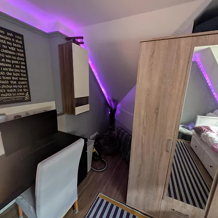 View - Wifi - Netflix - Airport Shuttle * Dresde