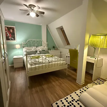 View - Breakfast - Netflix - Free Shuttle * Dresden