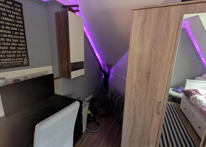 View - Wifi - Netflix - Airport Shuttle * Дрезден